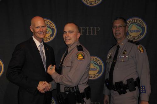  FHP9043